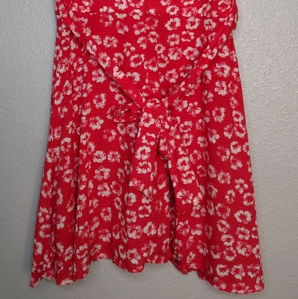 NWT Lulus Garden Explorer Red Floral Print Textured Deep V Neck Midi Dress Sz S - Picture 7 of 16